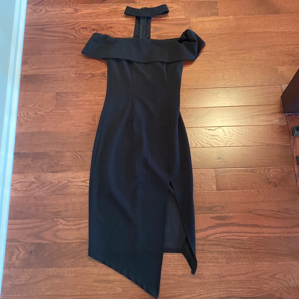Choker neck off the shoulder midi